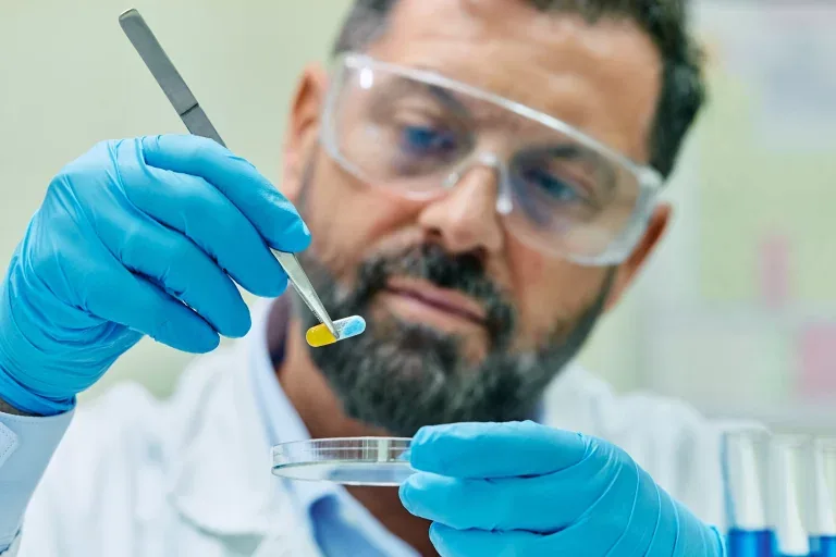 FMT therapy — from the donor stool sample to the capsule